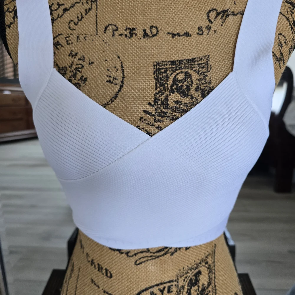 Babaton Sculpt Knit White Greek Tank - Picture 6 of 10